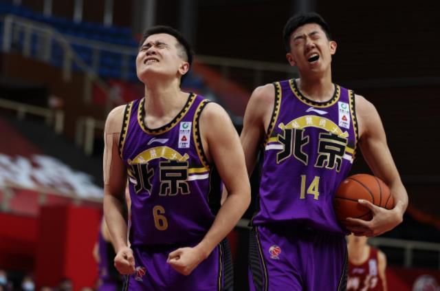 白丝洛丽塔